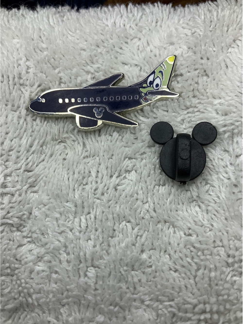 Disney Hidden Mickey Character Airplane Pin Lumière
